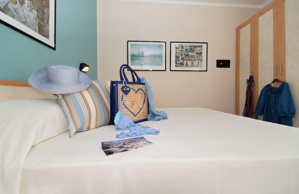 Hotel La Residenza Riccione Bagian luar foto