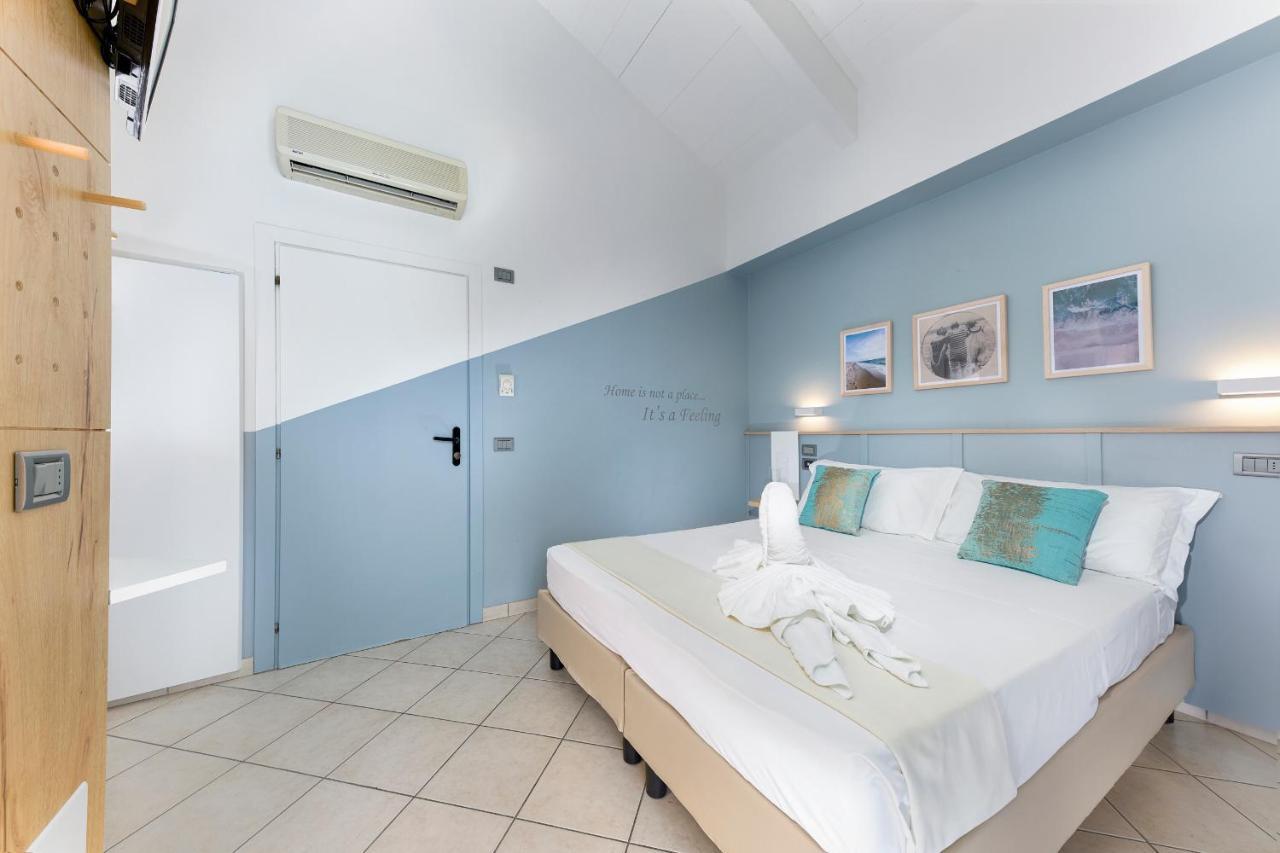 Hotel La Residenza Riccione Ruang foto