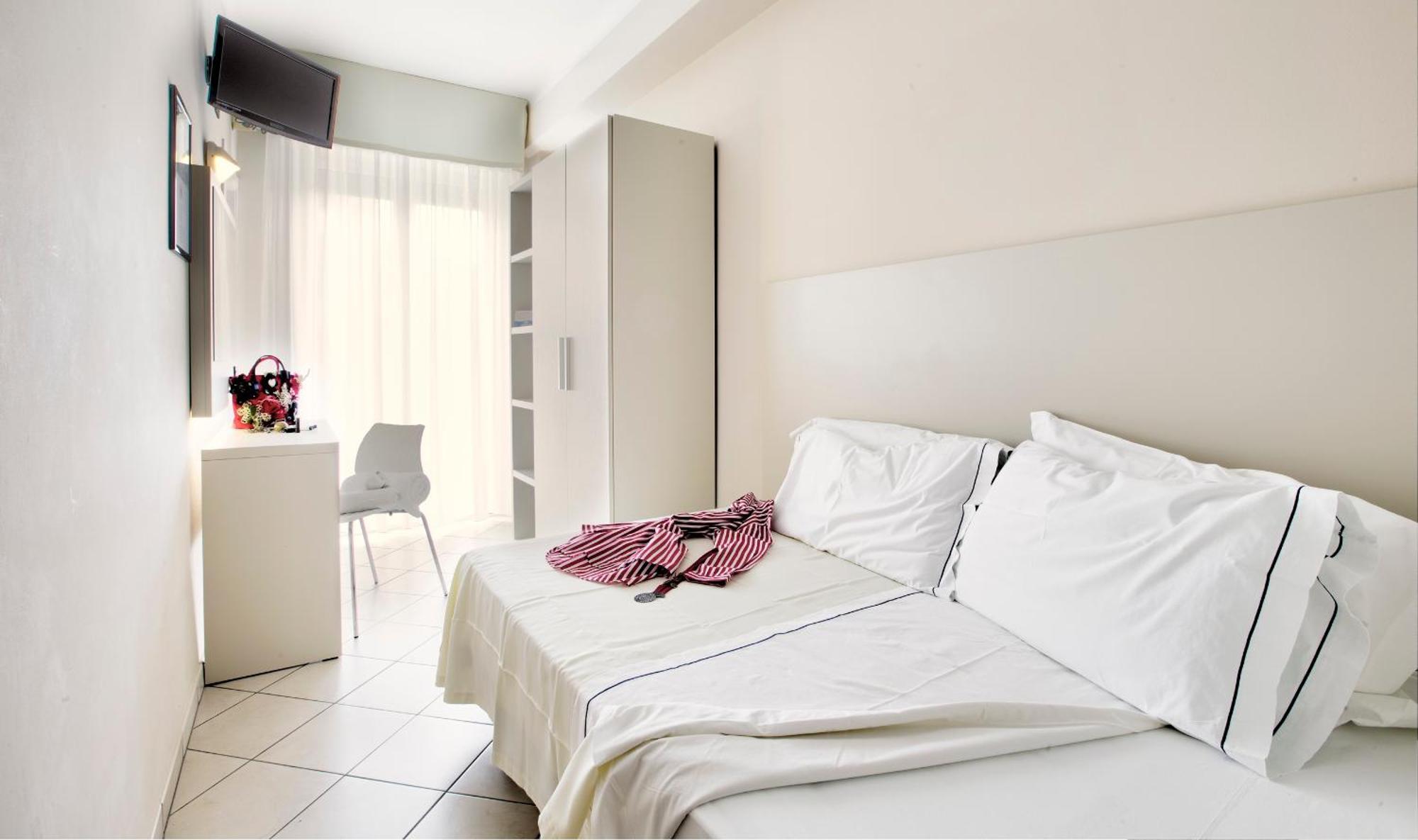 Hotel La Residenza Riccione Ruang foto